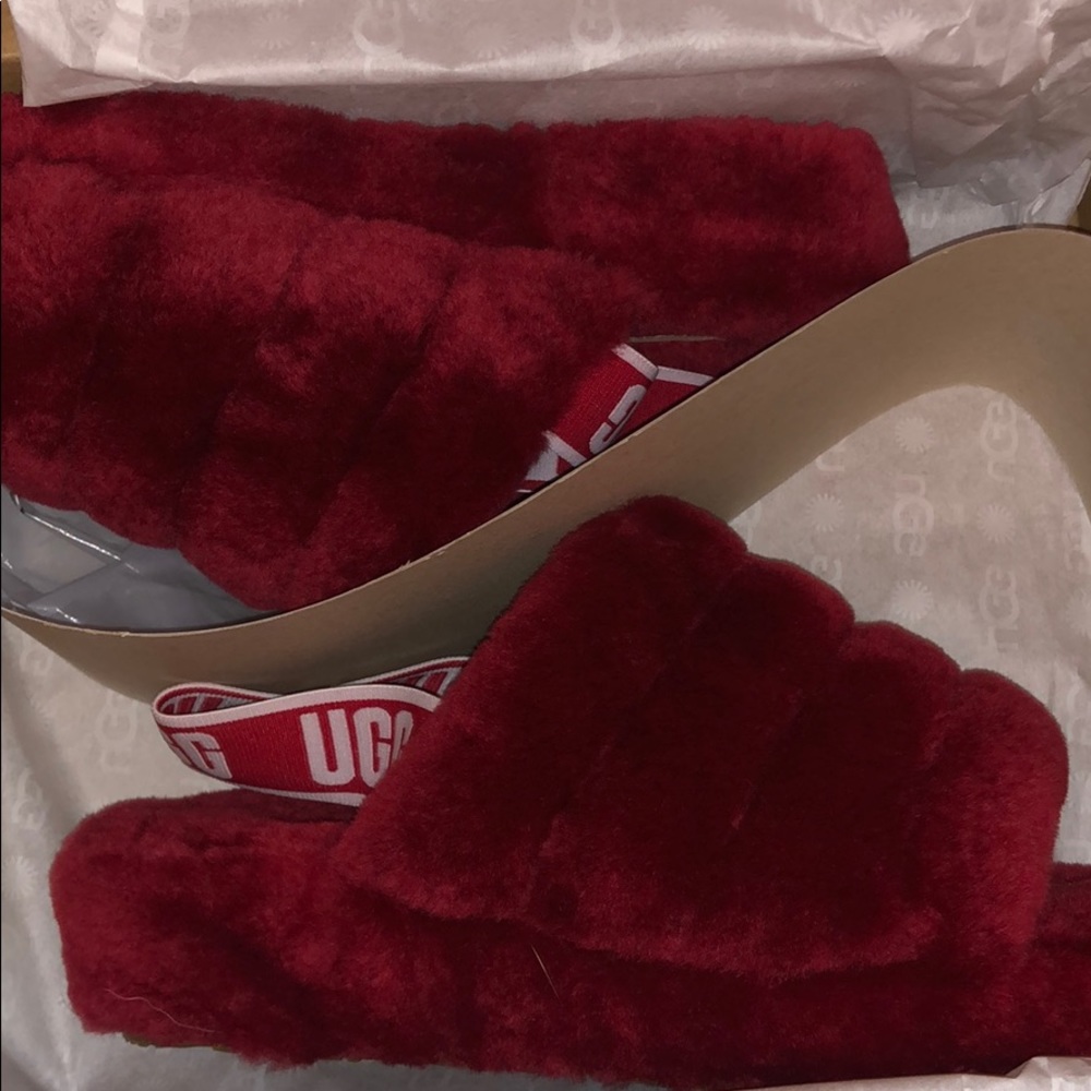 UGG fluff yeah slides